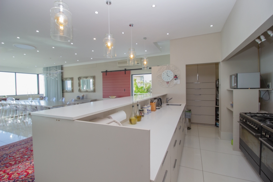 11 Bedroom Property for Sale in Camps Bay Western Cape